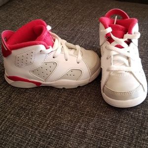 Jordan 6's toddler boys size 7c